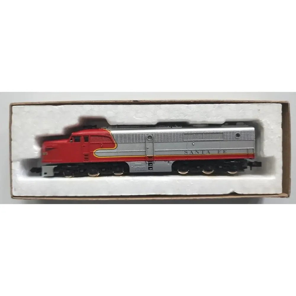 Con-Cor 2002-SF N Scale Powered PA-1‎ Santa Fe NIB Works! U103-4